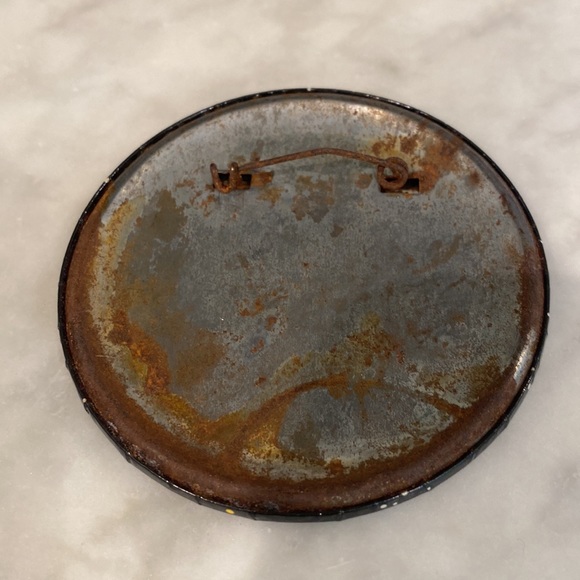 3/$20 Vintage Disneyland Captain EO pin/button - Picture 3 of 3